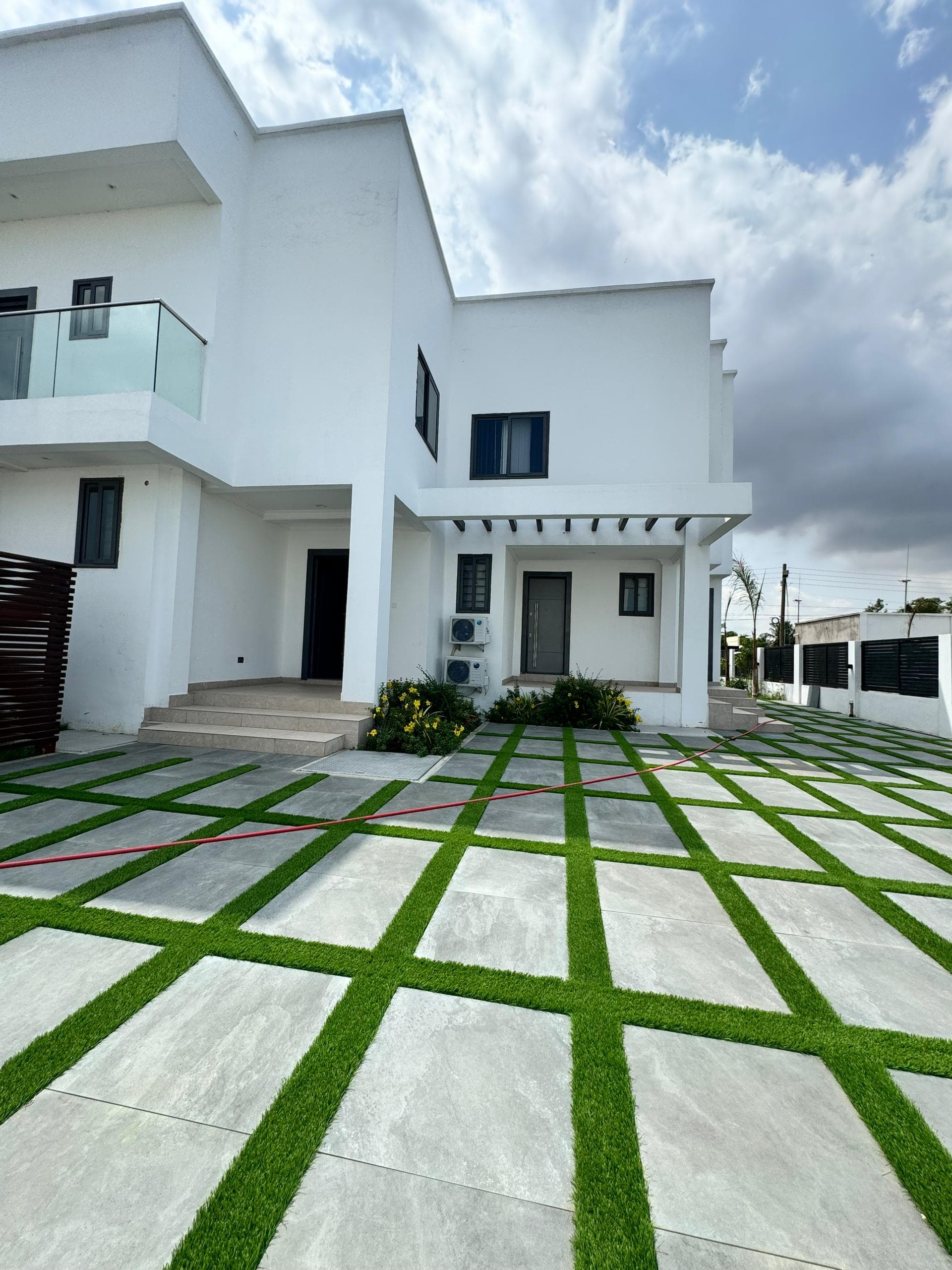 Luxury 4 Bedroom House for Sale in East Legon